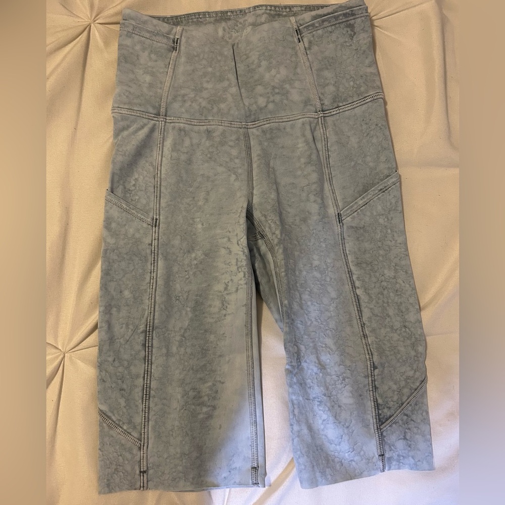 Lululemon Fast and Free HR Shorts light blue 10” Size 0